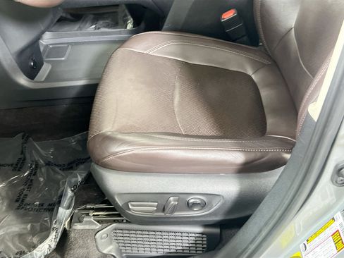 Used 2021 Toyota Sienna Platinum AWD/4WD image 19