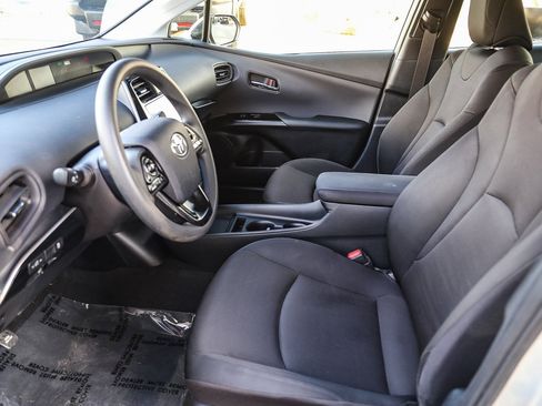 Certified 2020 Toyota Prius L Eco image 18