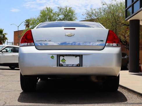 Used 2011 Chevrolet Impala LT FWD image 12