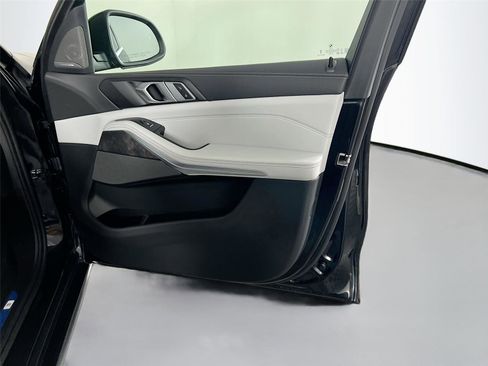Certified 2025 BMW X5 xDrive40i image 28
