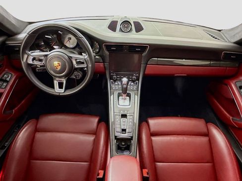 Used 2017 Porsche 911 Carrera 4S image 13