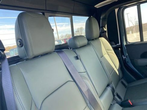 New 2026 Jeep Gladiator Mojave image 32