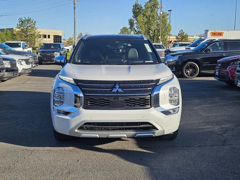 Used 2025 Mitsubishi Outlander SEL AWD/4WD image 12