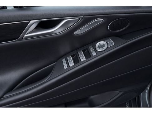 Used 2023 Genesis G80 2.5T image 16