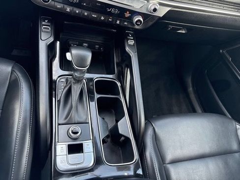 Certified 2025 Kia Telluride S FWD image 22
