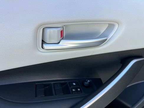 Used 2022 Toyota Corolla SE image 24