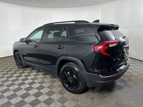 Used 2022 GMC Terrain AT4 w/ Infotainment Package II image 5