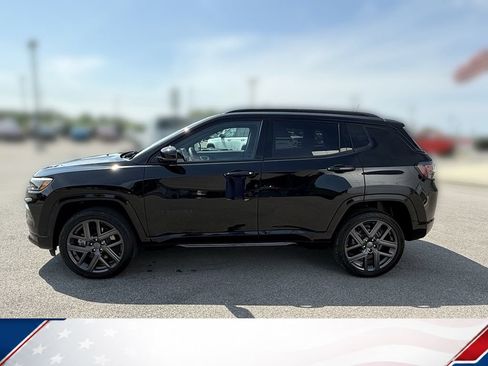 Used 2024 Jeep Compass Limited w/ High Altitude Package AWD/4WD image 6