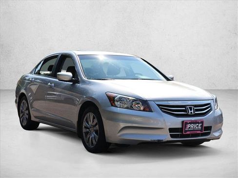Used 2012 Honda Accord EX image 3