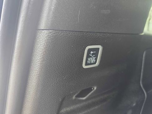 Used 2024 Jeep Grand Wagoneer L Series III AWD/4WD image 20
