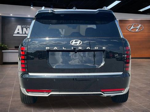 Certified 2026 Hyundai Palisade Calligraphy FWD image 5