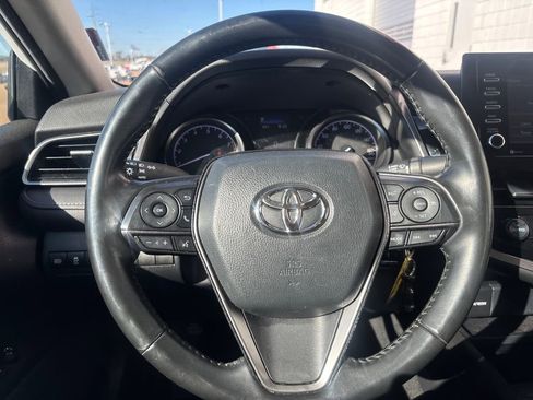 Used 2023 Toyota Camry SE image 17