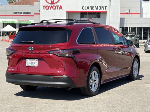 Certified 2025 Toyota Sienna XLE w/ XLE Plus Package AWD/4WD image 47