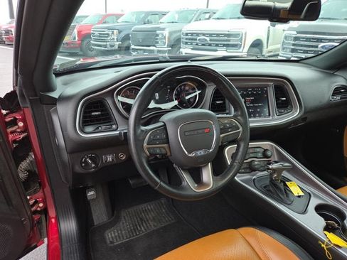 Used 2019 Dodge Challenger SXT w/ Plus Package AWD/4WD image 8