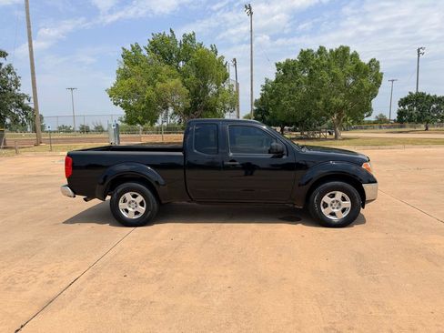 Used 2007 Nissan Frontier SE w/ SE Value Truck Pkg RWD image 20