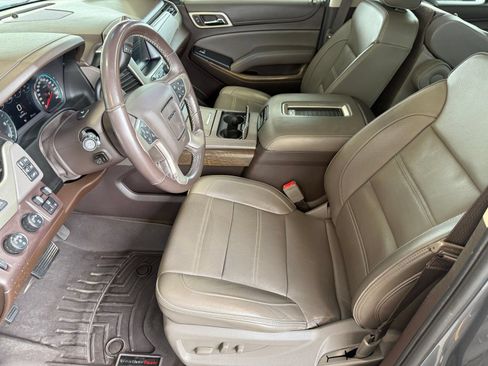 Used 2018 GMC Yukon Denali w/ Denali Ultimate Package AWD/4WD image 5