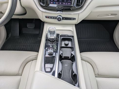 Used 2023 Volvo XC60 B6 Ultimate w/ Protection Package Premier AWD/4WD image 19