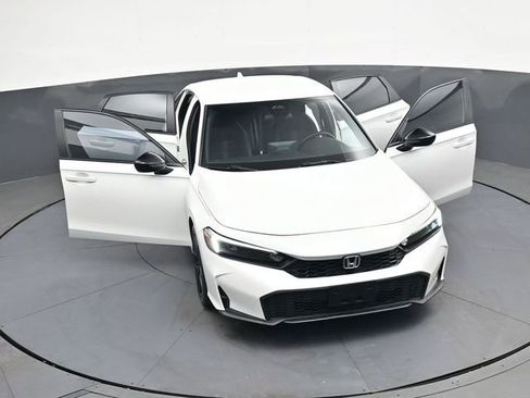Used 2025 Honda Civic Sport image 39