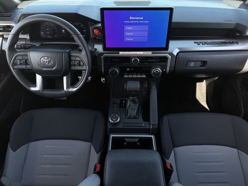 Used 2025 Toyota Tacoma TRD Sport RWD image 11