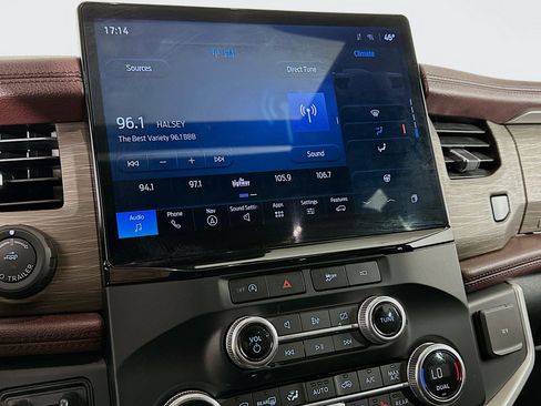 Used 2023 Ford Expedition Max Limited image 21