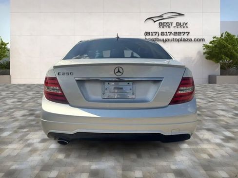 Used 2014 Mercedes-Benz C 250 Sedan image 5
