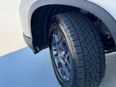 Certified 2025 Honda Pilot TrailSport image 32