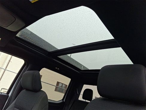 Used 2022 Ford F150 XLT w/ Equipment Group 302A High image 15