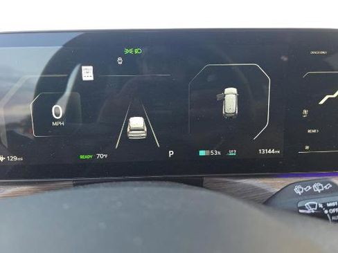 Certified 2025 Kia EV9 Land image 15