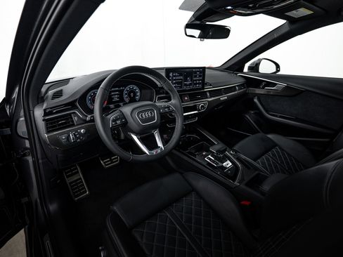 Used 2024 Audi S4 Prestige AWD/4WD image 9