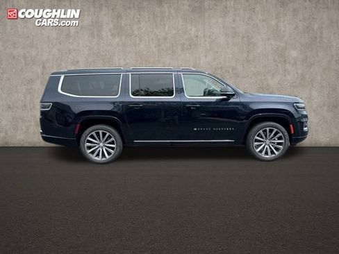 New 2024 Jeep Grand Wagoneer L 4WD w/ Flexible Seating Group image 5