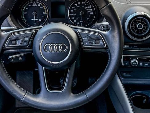 Used 2018 Audi A3 e-tron Premium FWD image 31