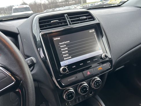 Used 2024 Mitsubishi Outlander Sport ES image 10