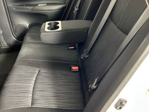 Used 2016 Nissan Sentra SV FWD image 17