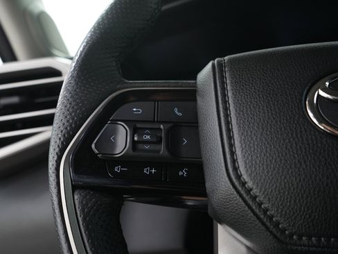 Used 2023 Toyota Tundra Limited AWD/4WD image 31