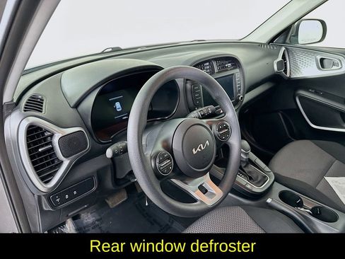 Used 2025 Kia Soul LX w/ LX Technology Package image 14