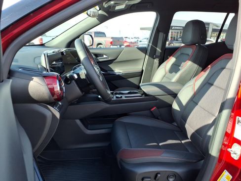 Certified 2025 Chevrolet Equinox RS image 19