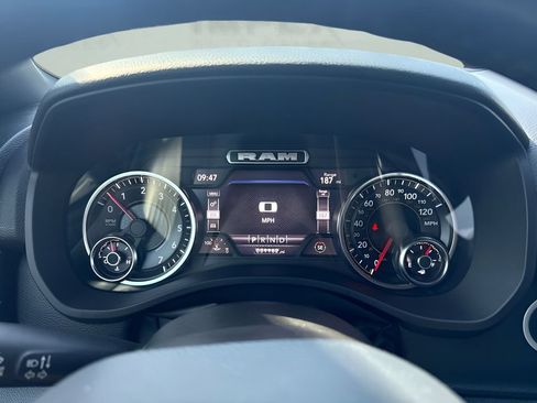 Used 2022 RAM 1500 Big Horn w/ Night Edition AWD/4WD image 23