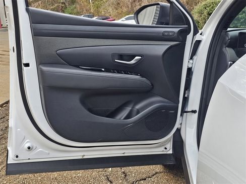 Certified 2025 Hyundai Santa Cruz Limited image 14