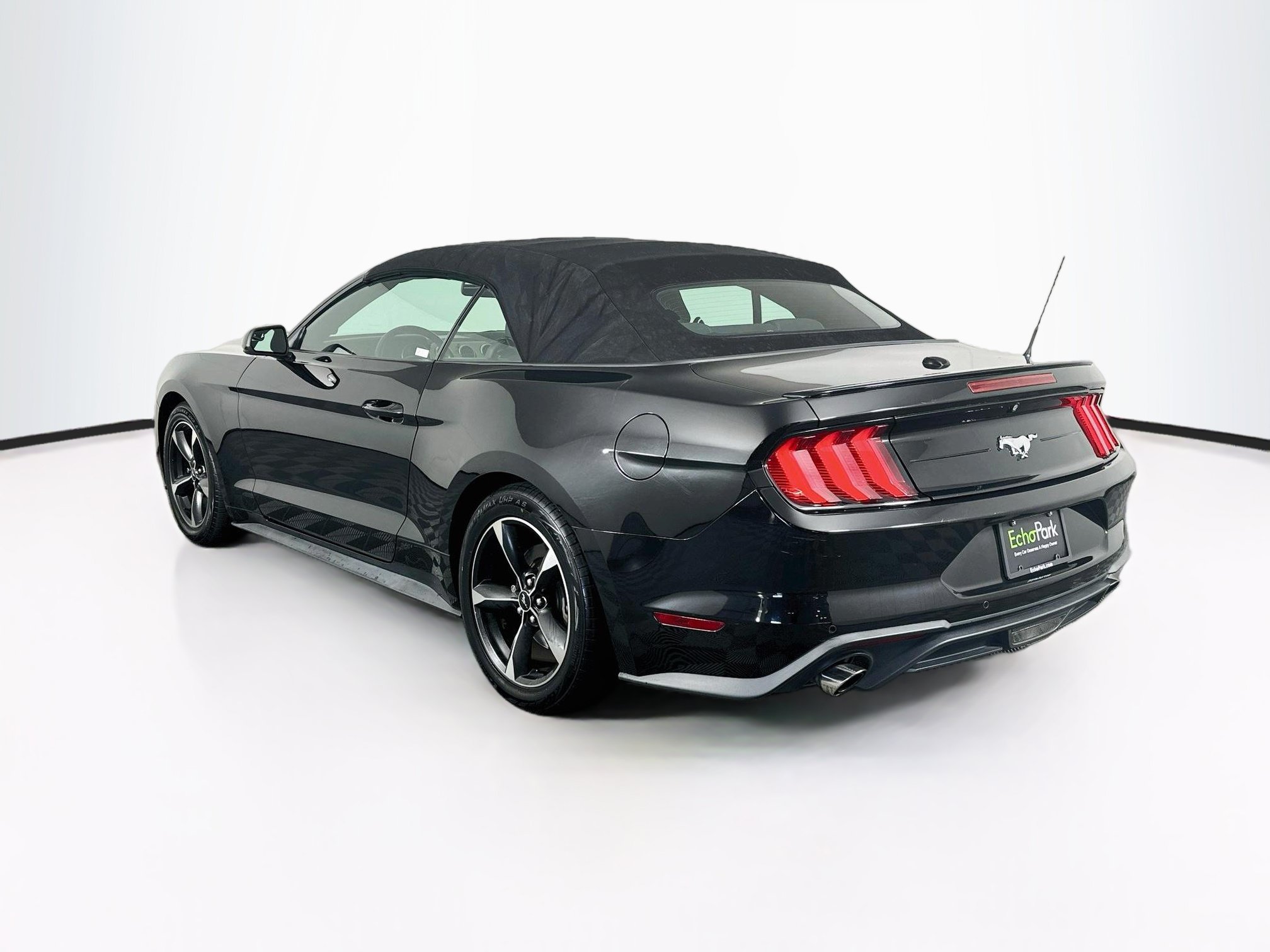 Used 2018 Ford Mustang Convertible w/ Equipment Group 101A RWD image 5