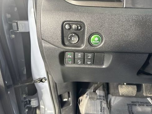 Used 2024 Honda Ridgeline TrailSport image 16