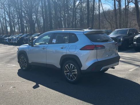 New 2026 Toyota Corolla Cross XLE w/ Convenience Package AWD/4WD image 6