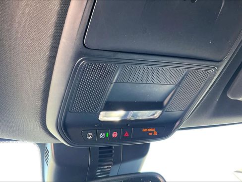 Used 2024 GMC Acadia Elevation FWD image 32