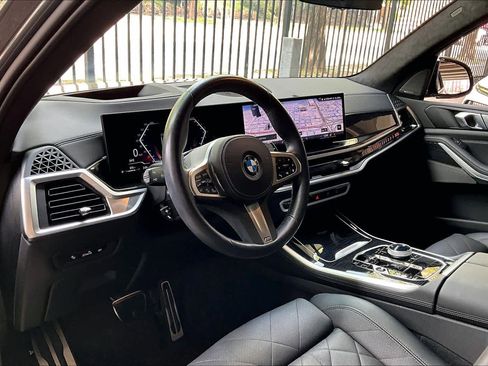 Used 2024 BMW X5 xDrive40i w/ Executive Package AWD/4WD image 17