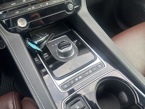 Used 2017 Jaguar F-PACE S image 32