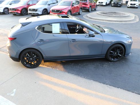 Used 2026 MAZDA MAZDA3 2.5 S Hatchback w/ Appearance Package FWD image 5