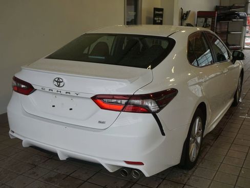 Used 2023 Toyota Camry SE image 12