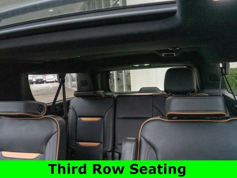 Used 2022 GMC Yukon XL AT4 w/ AT4 Premium Plus Package image 13