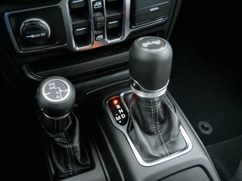 New 2026 Jeep Wrangler Unlimited Sport AWD/4WD image 19