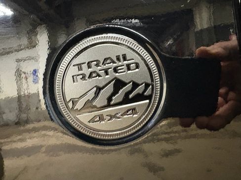 Used 2022 Jeep Gladiator Sport image 18