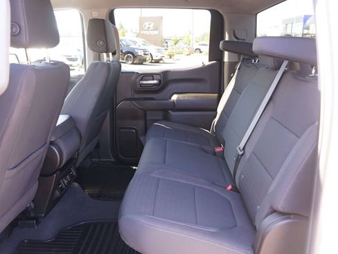 Used 2022 Chevrolet Silverado 1500 LT AWD/4WD image 16